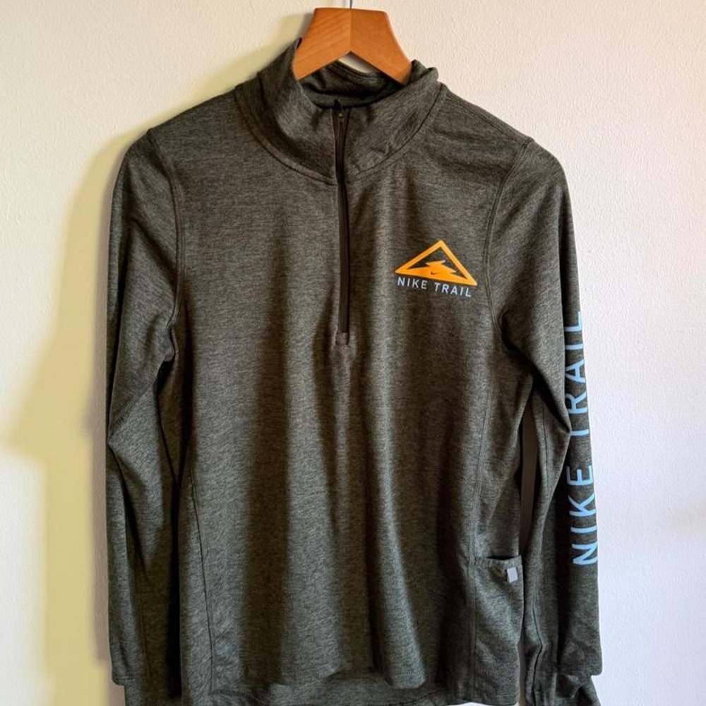 Nike Trail Womens Dri-Fit 1/4 Zip Pullover in Dark Green